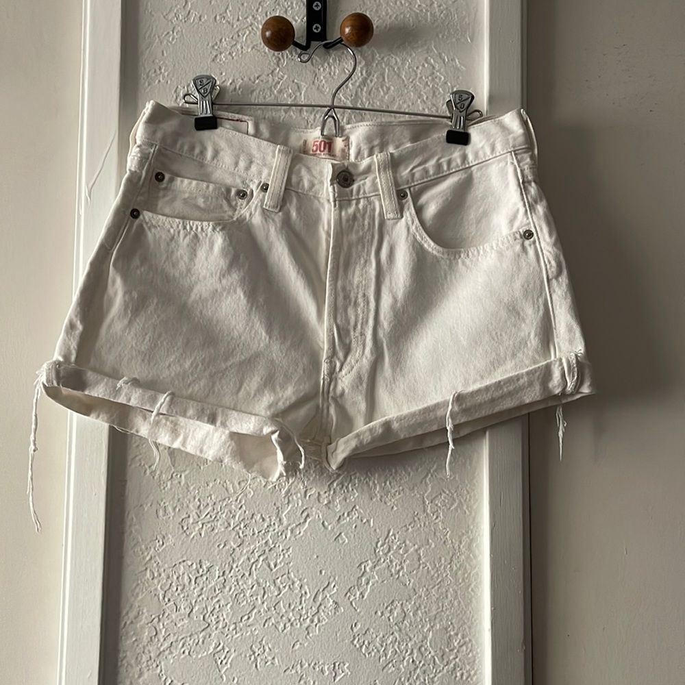 Levi’s 501 cut off shorts